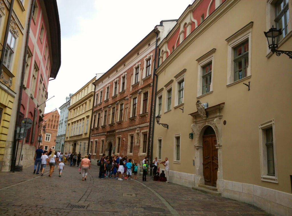 rues animées de krakow