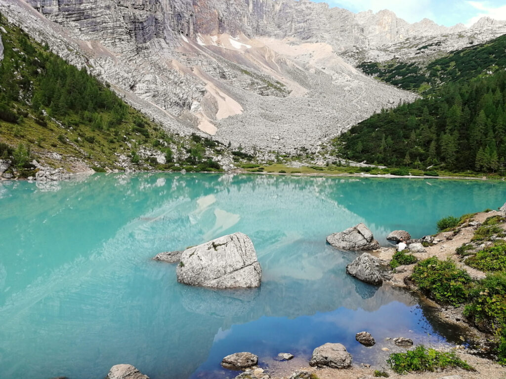 lago di sorapis dolomites