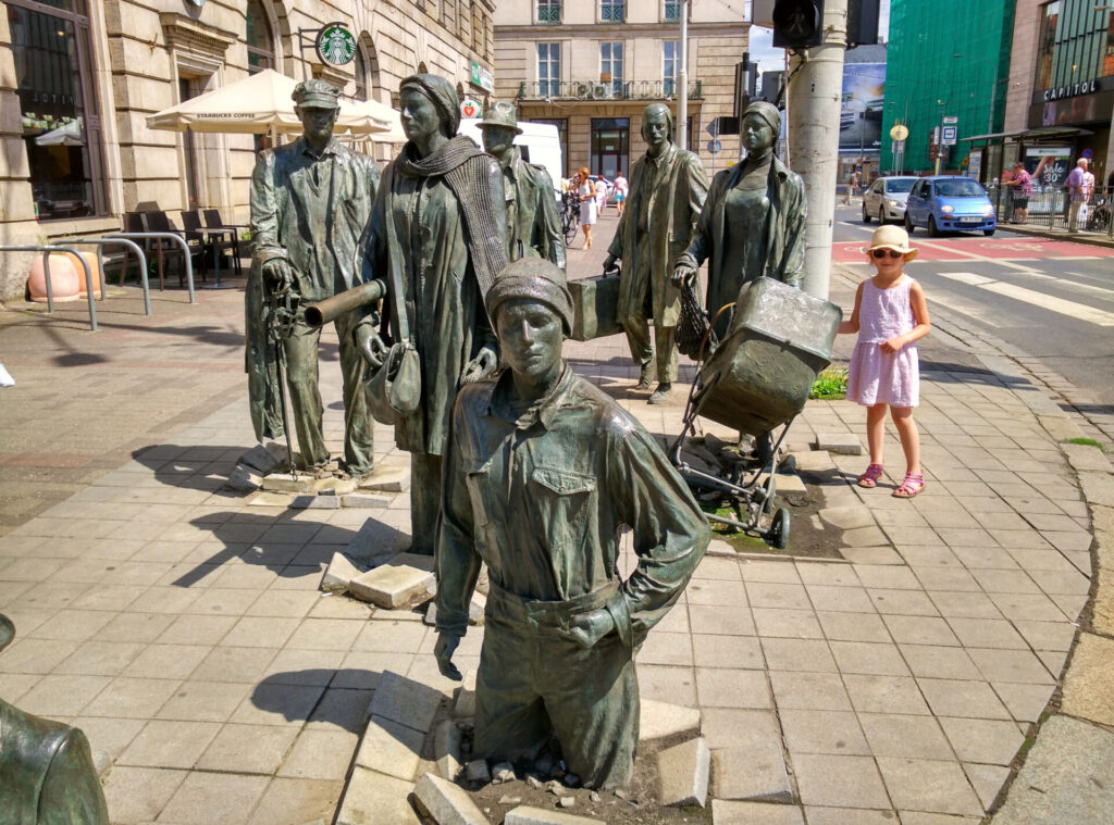 monument au passant anonyme