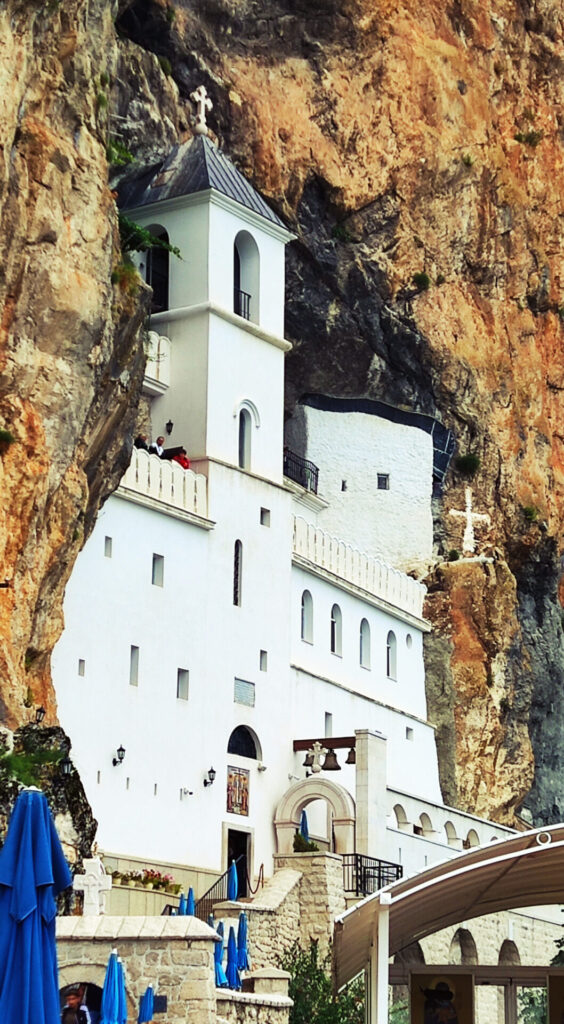 monastere d'ostrog