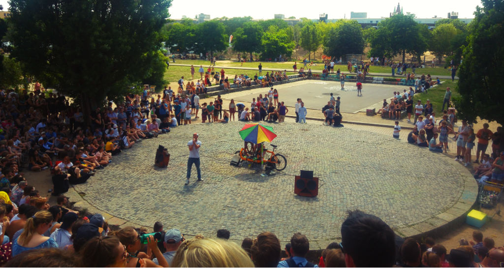 karaoké géant au Mauerpark de Berlin