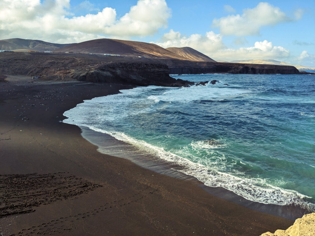 Plage volcanique d'Ajuy