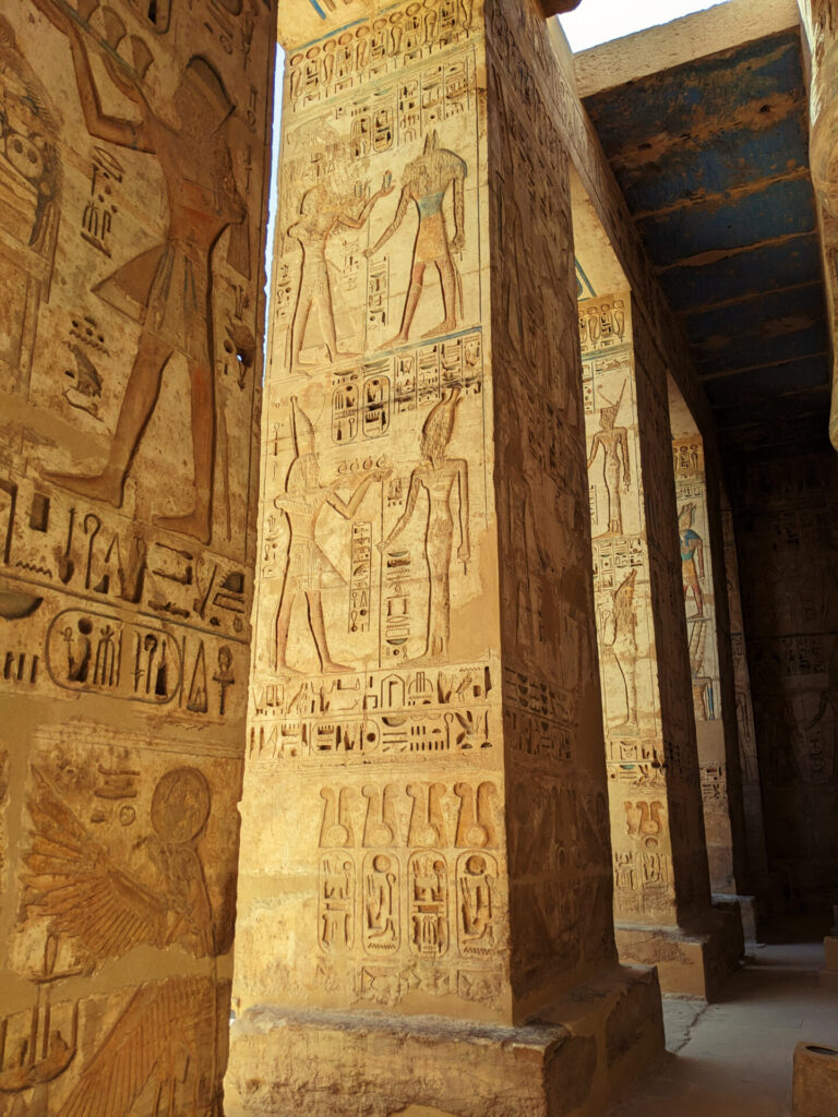 TEMPLE DE MEDINET HABOU