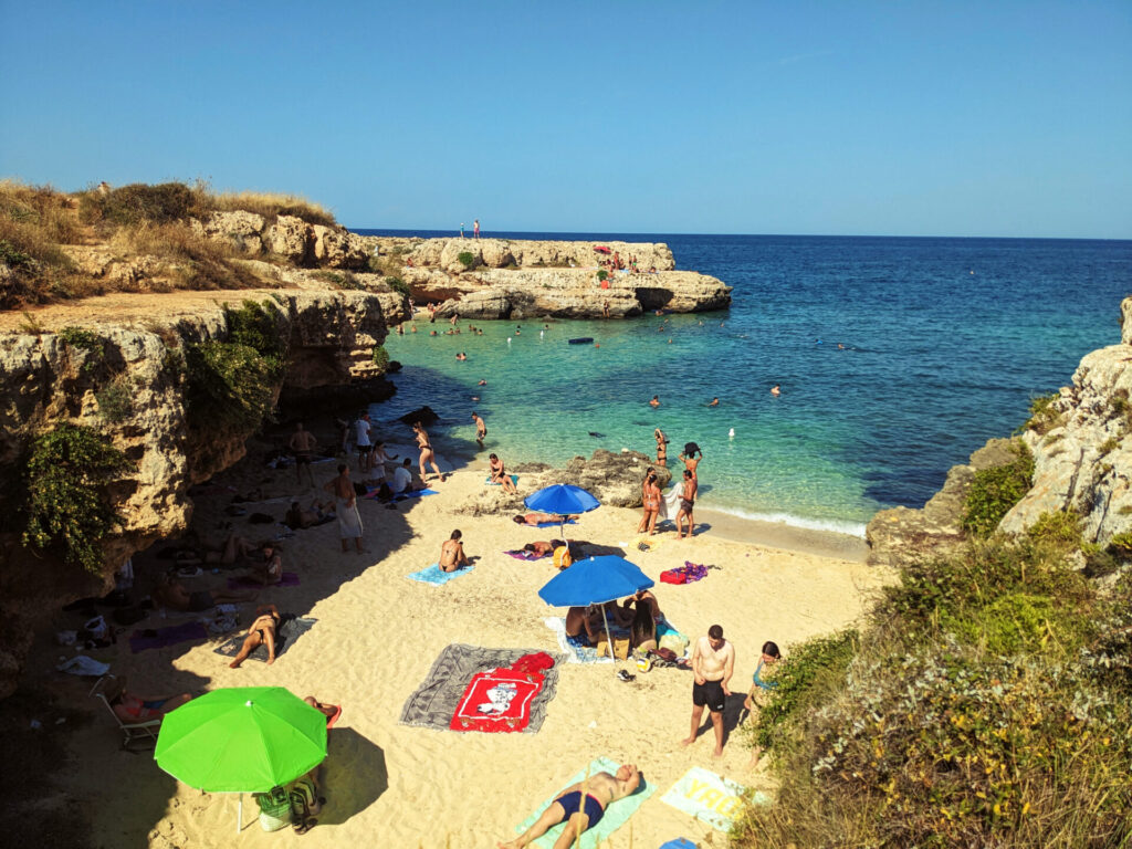 Grotta della cala tre buchi